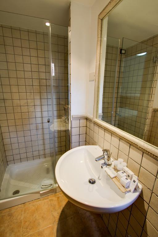 Continentale Hotel 2*